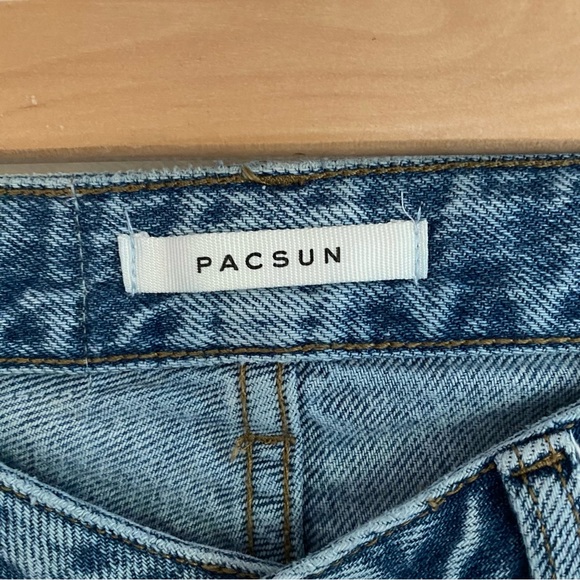 Pacsun V Deep 90s Boyfriend Distressed Jeans - Picture 5 of 6